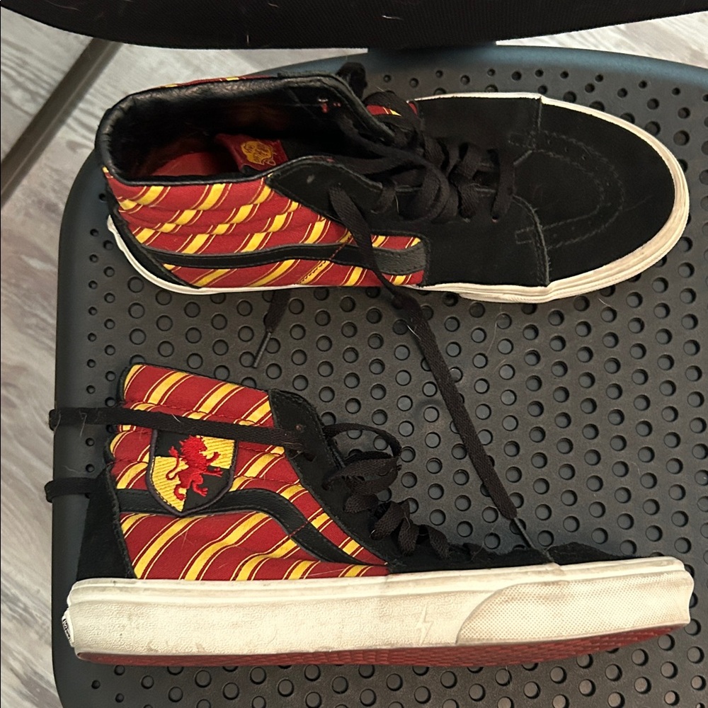 Vans Harry Potter x Sk8-Hi 'Gryffindor' VN0A4BV6XK8 Men's